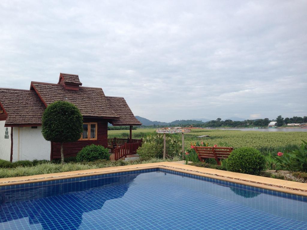 Hotel Gin'S Maekhong View Chiang Saen Exterior foto