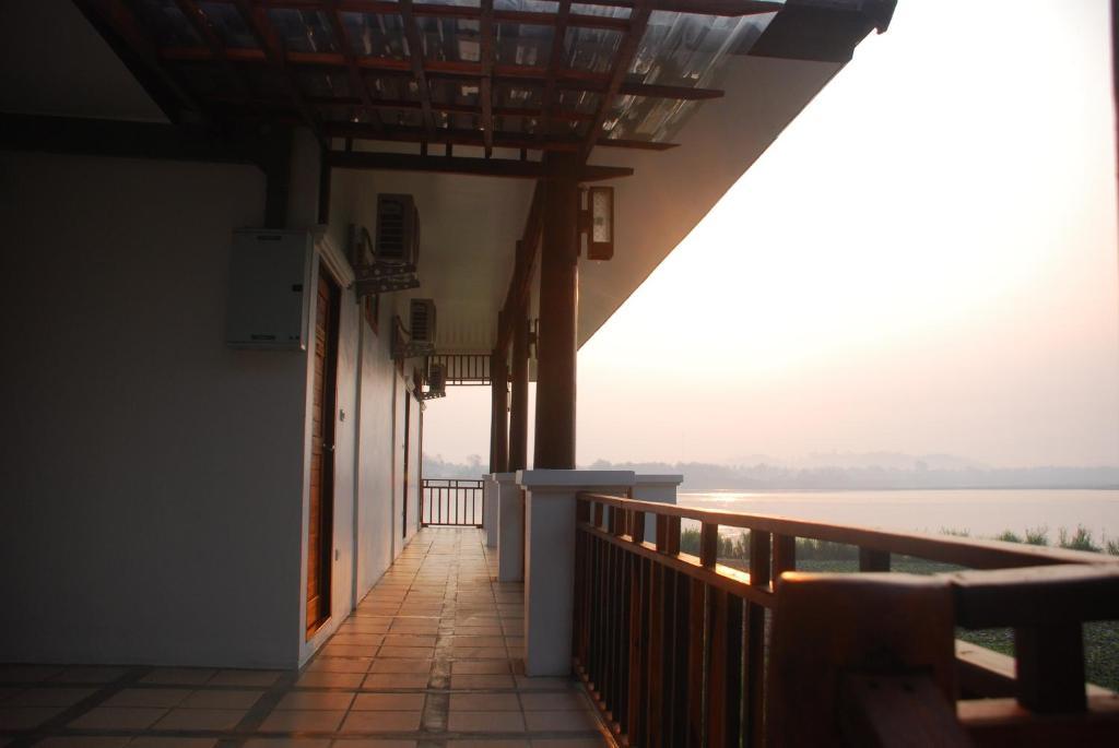 Hotel Gin'S Maekhong View Chiang Saen Exterior foto