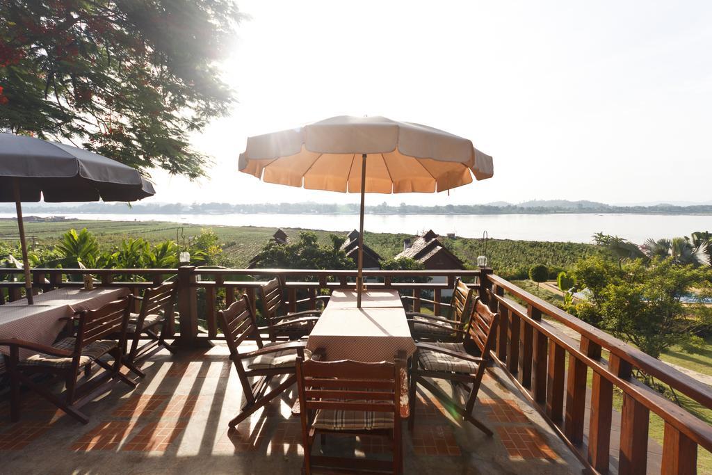 Hotel Gin'S Maekhong View Chiang Saen Exterior foto